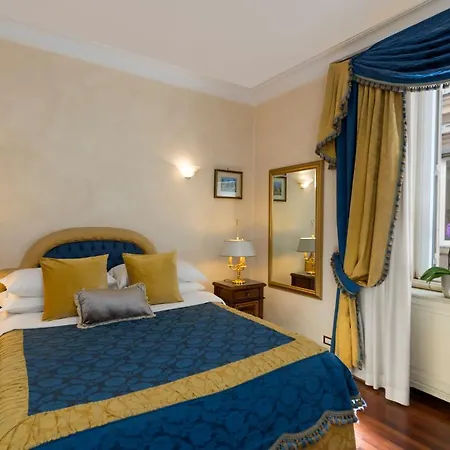 Luxury Apt With Colosseum View Rome