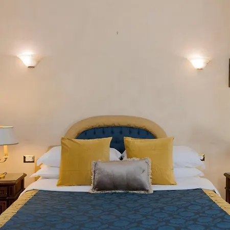 Luxury With Colosseum View * روما